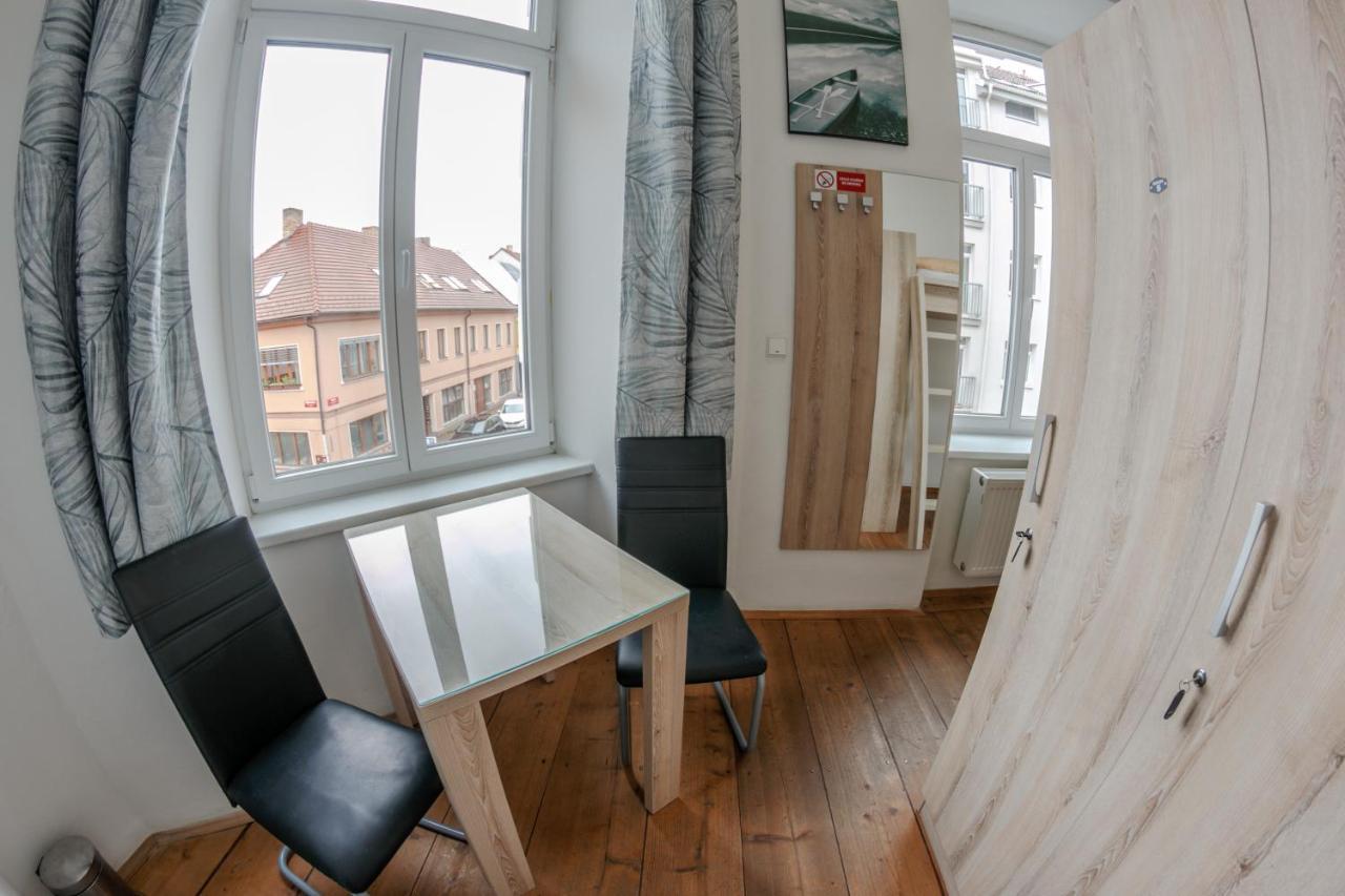 Cuba Bar & Hostel Ceske Budejovice Eksteriør bilde