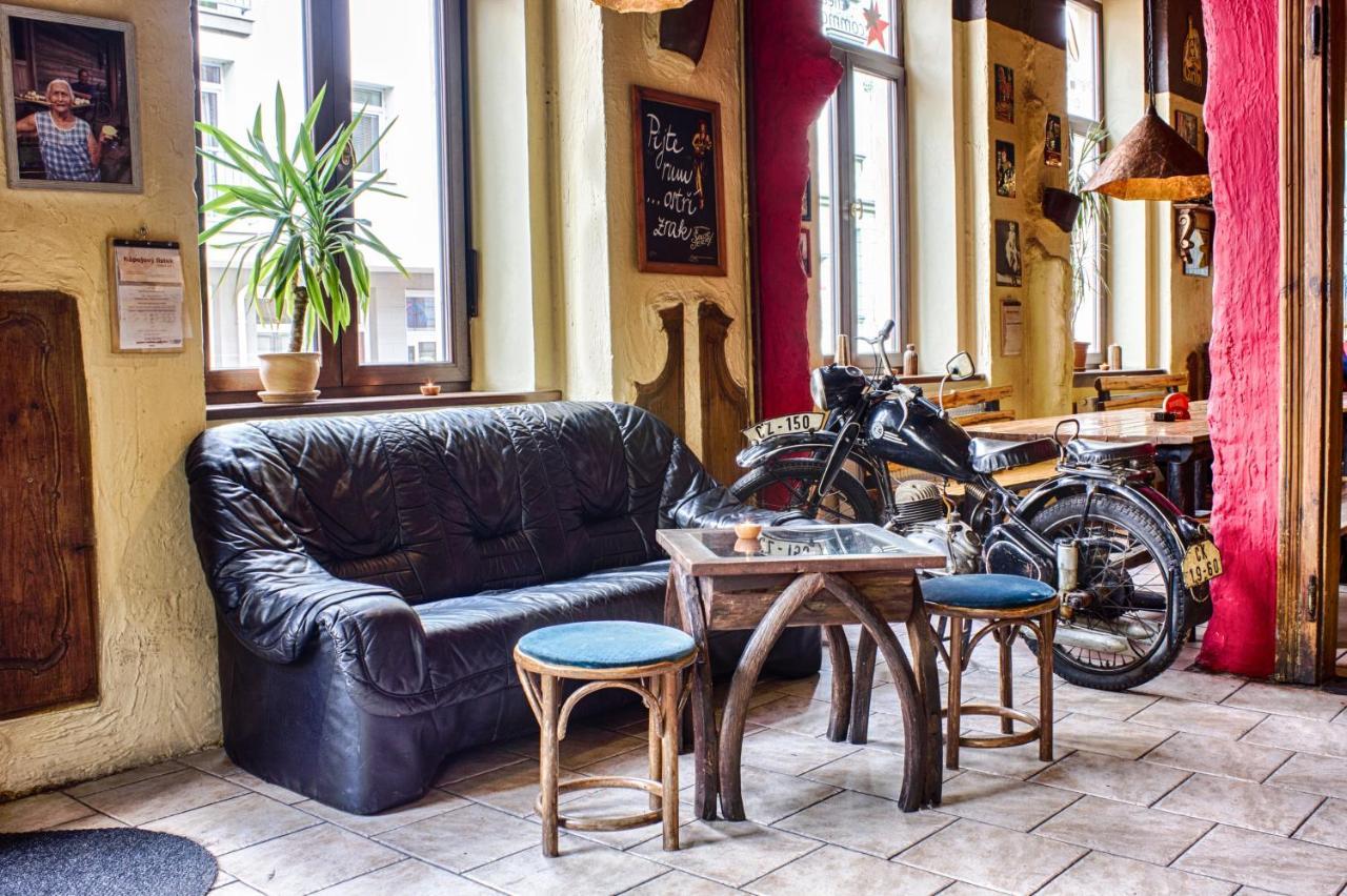Cuba Bar & Hostel Ceske Budejovice Eksteriør bilde