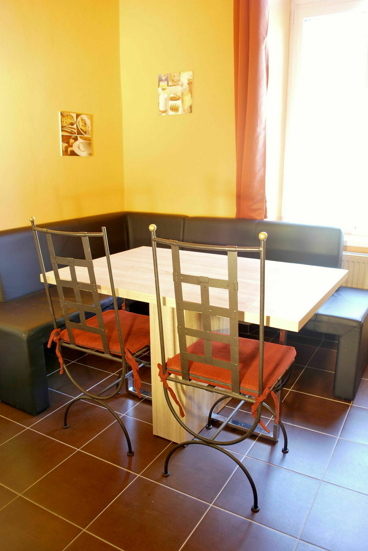 Cuba Bar & Hostel Ceske Budejovice Eksteriør bilde